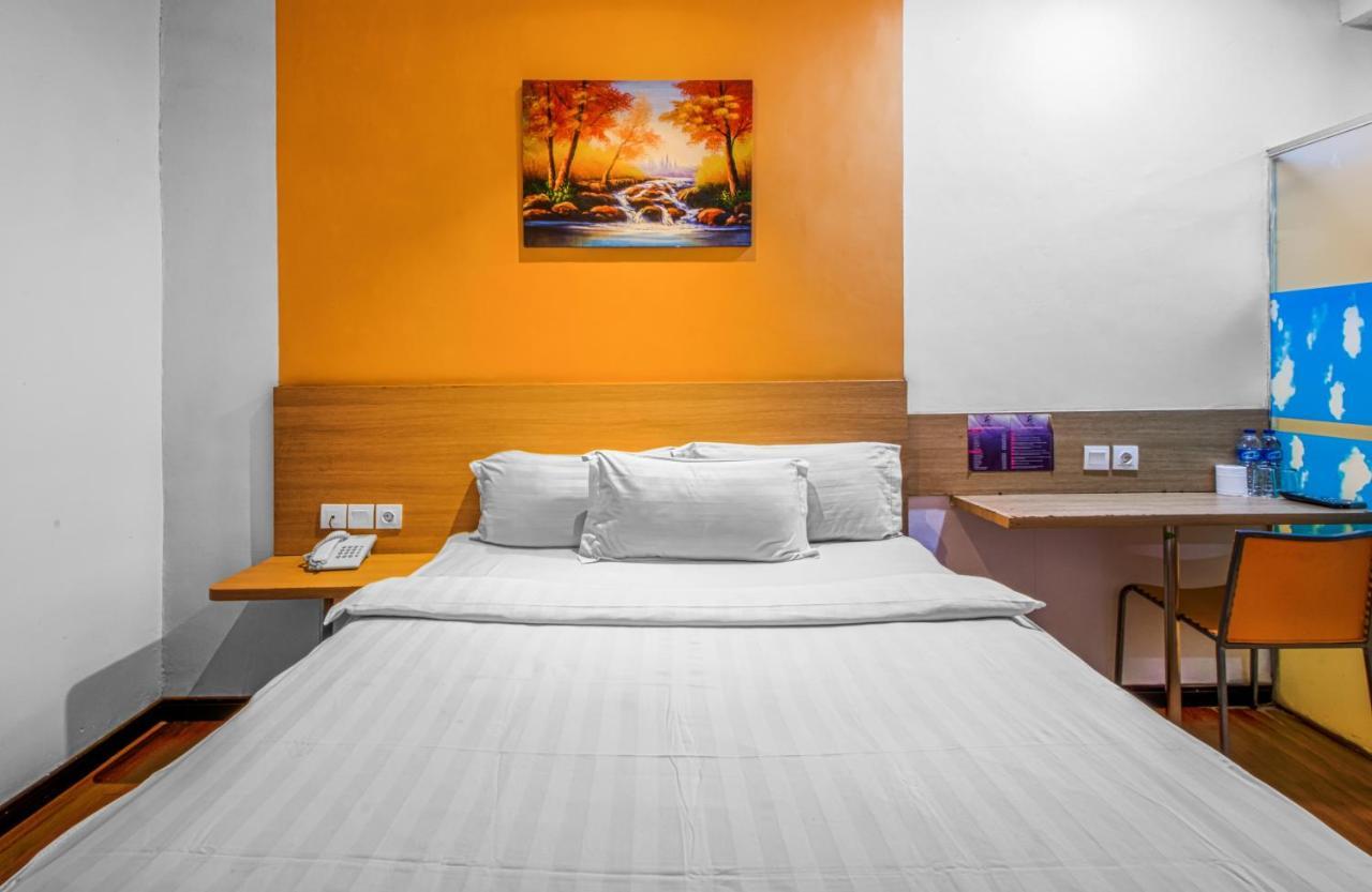 Suba Hotel Джакарта Экстерьер фото
